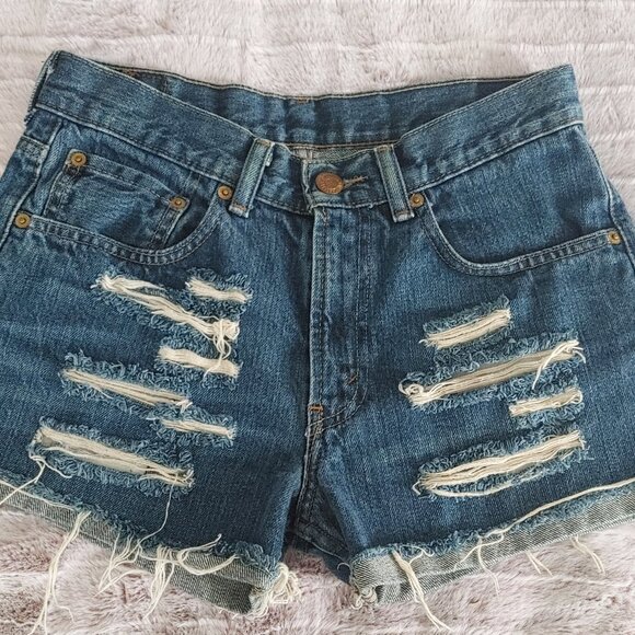Levi's 514 Distressed Jean Shorts - Picture 1 of 6